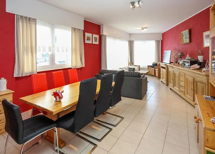 2 Bedroom Cozy In Lägenhet Oostende