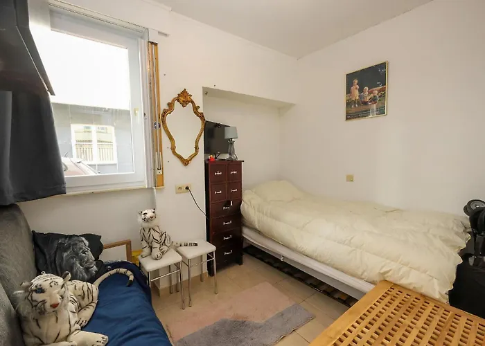 2 Bedroom Cozy In Apartment *